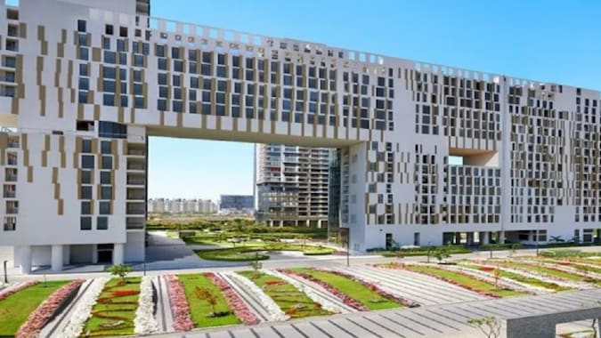 Gulf NRIs Cautious on India Luxury Homes Amid Tensions