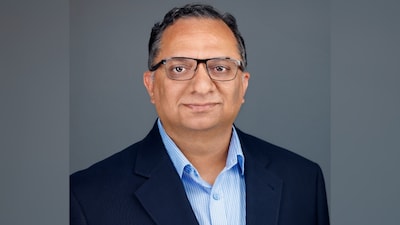 Senior tech leader rethinks career after layoff, guided by teenage daughter
