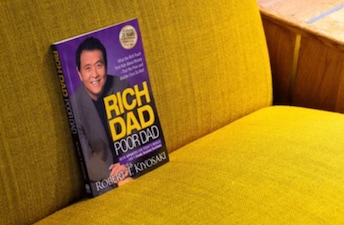 While his warnings resonate during periods of uncertainty, economists caution that technological shifts historically create new forms of employment even as they eliminate others. (Image: Shutterstock)