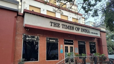 The court observed that the complaint appeared to be a consumer grievance that could be addressed locally rather than through constitutional litigation.