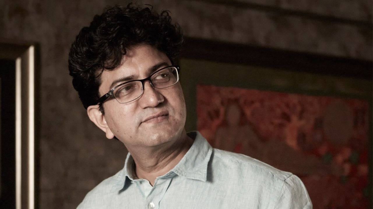 National Creators Awards jury member Prasoon Joshi says, there's an intense connection between India's govt and youth